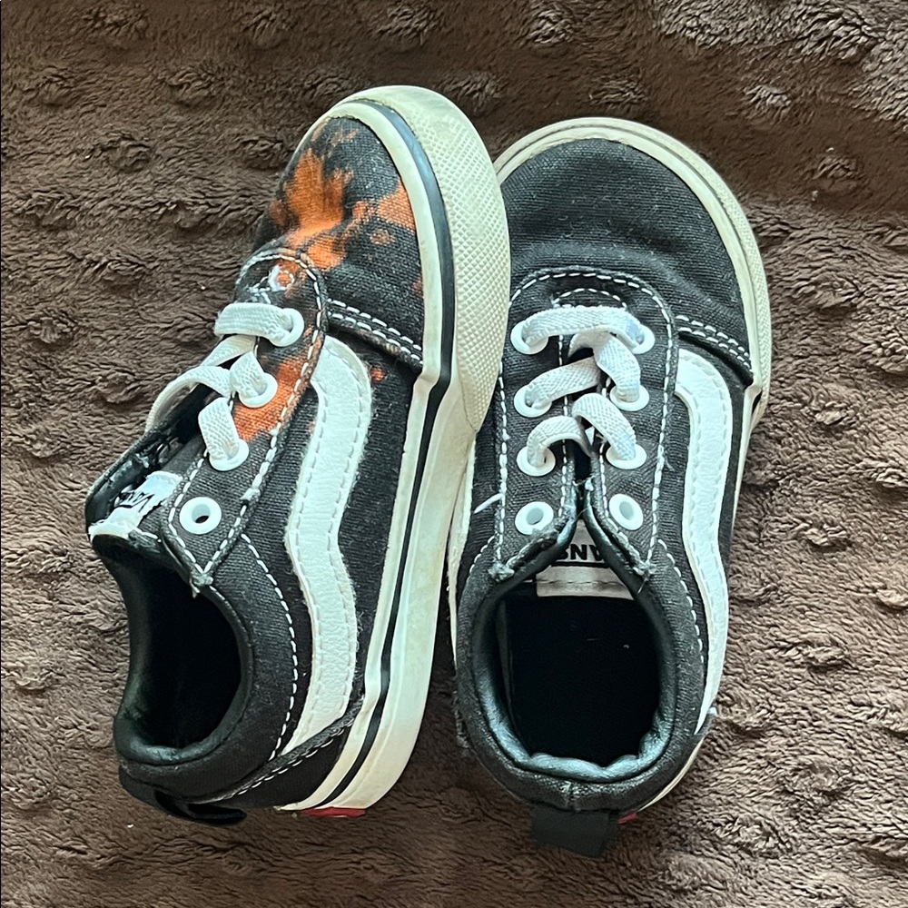 Vans Kids Black and Orange Sneakers